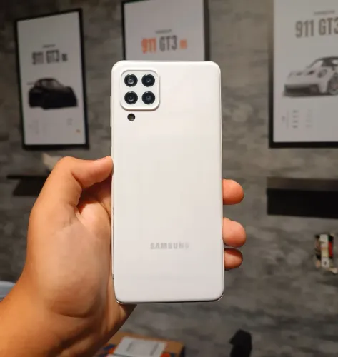 Samsung Galaxy A22 4G - Tela e Aro Novos - Funcionando