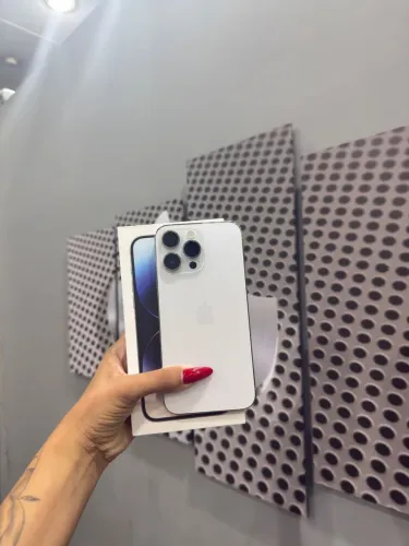 iPhone 14 PRO MAX 256GB - acompanha caixa /carregador