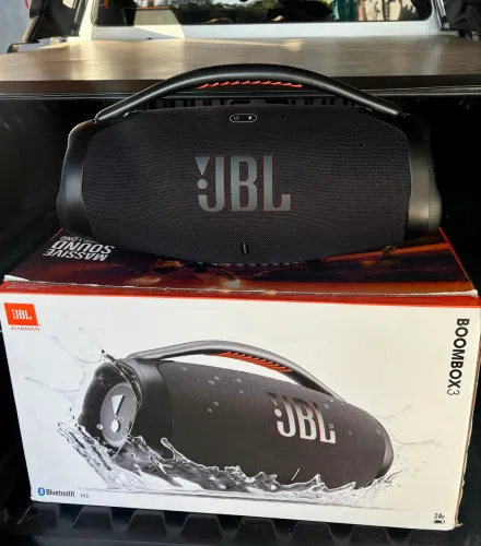 JBL boombox 3