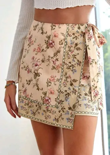 Saia curta estampa floral