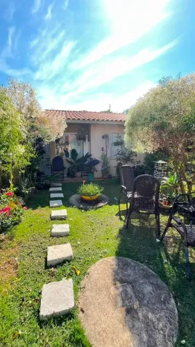 VENDE SE CASA 2 QUARTOS / RES. FLOR DE AMENDOEIRAS