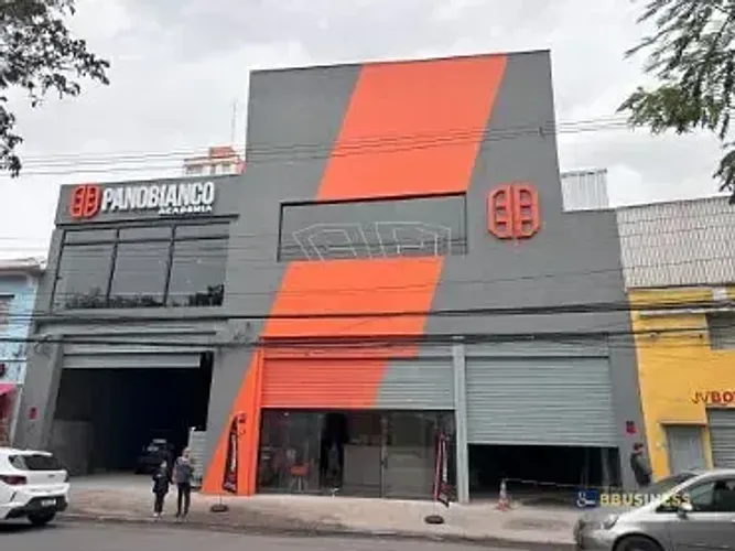 Ponto Comercial à Venda 2.100m² Construídos, Locado até 2033 Cambuci, São Paulo/SP