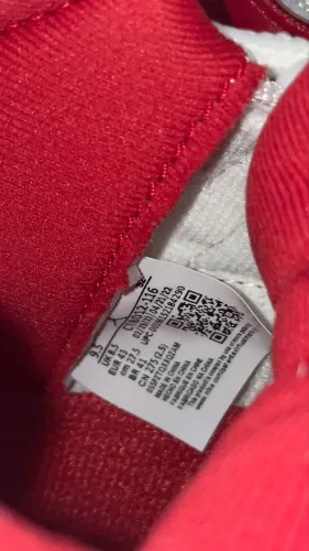 Air Jordan 11 Varsity Red