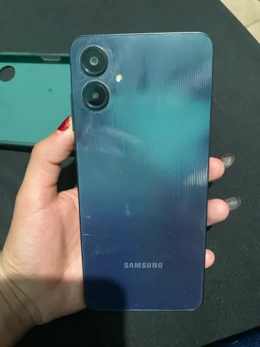 VENDO CELULAR NO PRECINHO!!