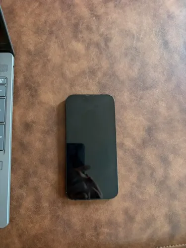 Apple iPhone 13 128GB Cor Meia-noite 