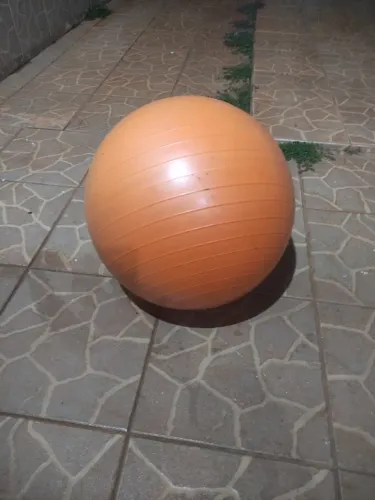 Bola de Pilates pequena (usada)