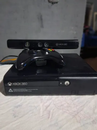 Vende se Xbox 360