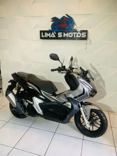 VENDO OU TROCO HONDA ADV 150 2022/23 (LIMAS MOTOS)