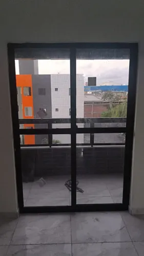 Porta de vidro Novo