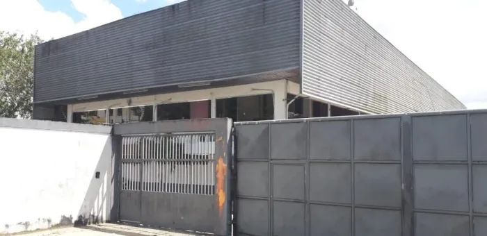 GALPÃO INDUSTRIAL 1.750M² - COROADO