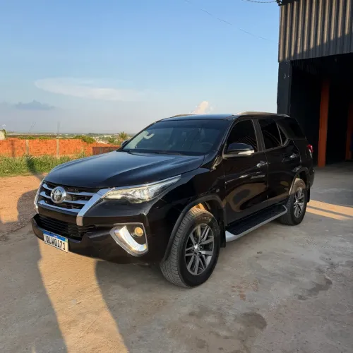 Toyota Hilux SW4 SRX 4X4 2.8 TDI 16V Dies. Aut. 2016