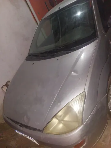 Ford Focus Ghia Sed. 2.0 16v/ 2.0 16V Flex 4P 2003