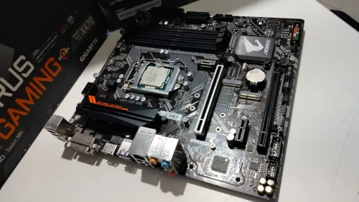 Kit I5 8400 + Placa B360M Aorus Gaming 