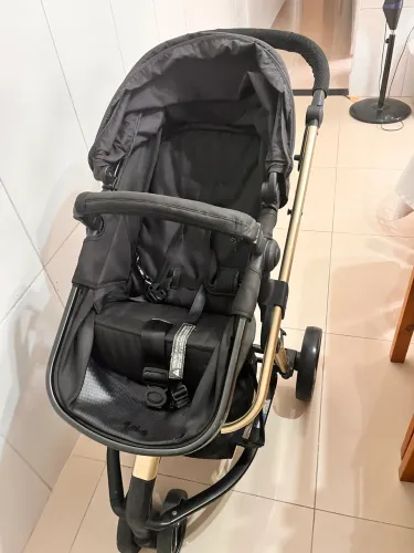Carrinho de bebê Mobi Moisés
