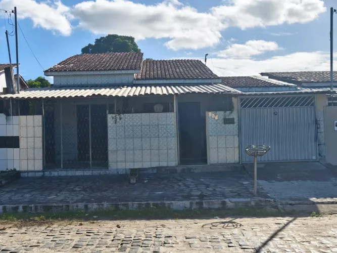 Excelente casa à VENDA em Tibiri 2