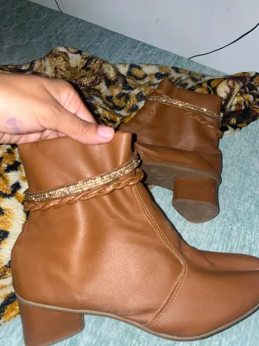 Bota feminina 