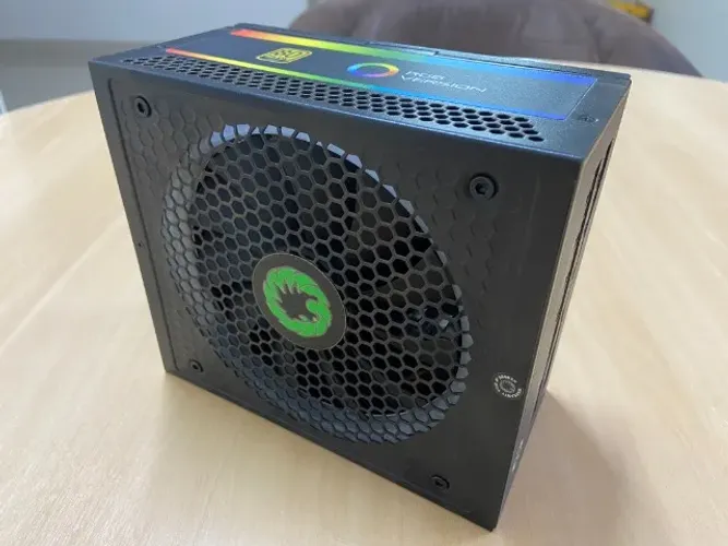 Fonte GameMax RGB-850 850W 80 Plus Gold