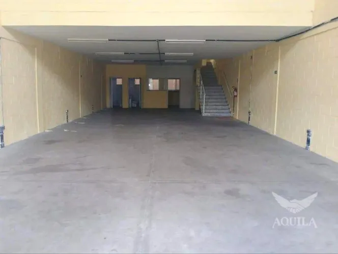 BARRACÃO 305M² - MEZANINO - 4 VAGAS NA FRENTE - PIAZZA DI ROMA - ZONA OESTE - SOROCABA / S