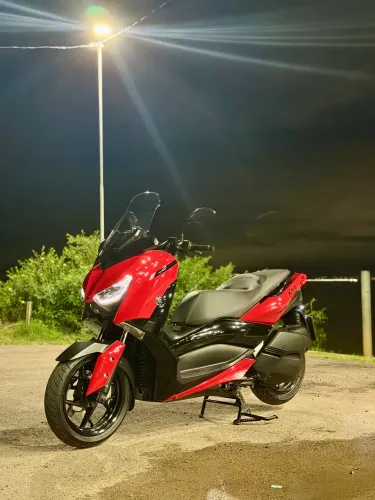 Yamaha Xmax 250cc 2023 Vermelha 