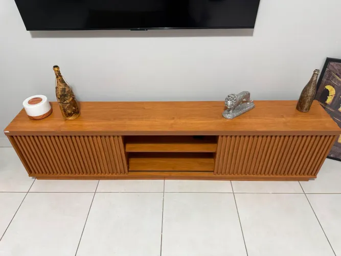 Rack e painel ripado 