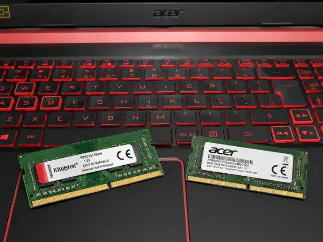 Vendo 2 memórias ram ddr4 funcionando perfeitamente Motivo da venda: Estou trocando para u