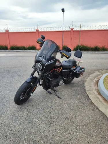 Harley Davidson 883 Club Style