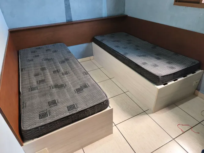2 Camas de Solteiro Planejadas em MDF - 1,88 x 0,78 - Ótimo Estado