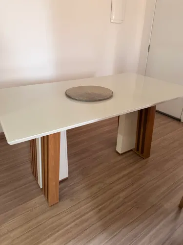 MESA DE JANTAR - 6 LUGARES
