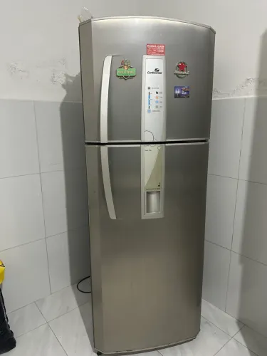 Geladeira continental front free cinza