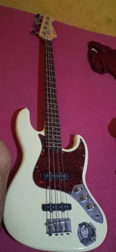 Vendo Contra-baixo, 4 cordas