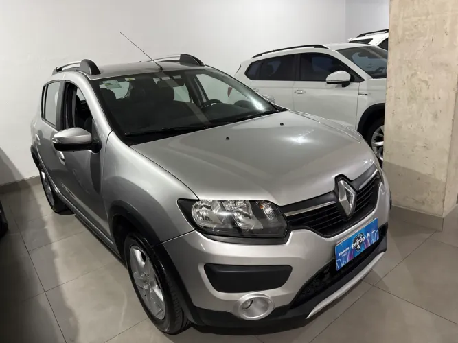 Renault Sandero Step. Easy R H-power 1.6 8V 2015