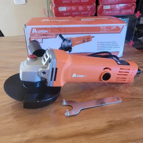 Esmerilhadeira Angular 110V, 750w de Potência produto novo na caixa