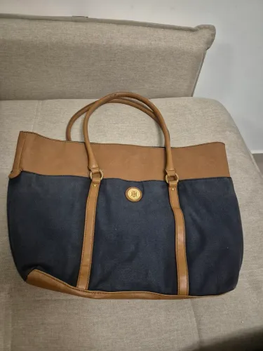 Vende bolsa usada