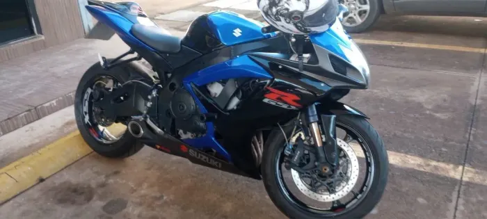 Esportiva 750