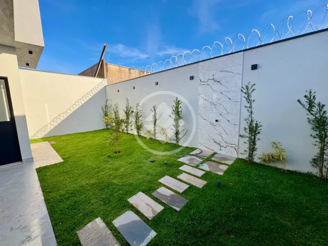 Casa à venda com 3 suítes - 250m² - Jardim Botânico - Uberlândia/MG codigo: 140702