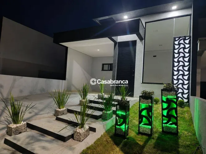 Casa nova em condomínio com 3 quartos senda uma suíte