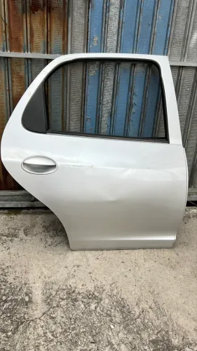 Porta traseira direita GM celta 2013