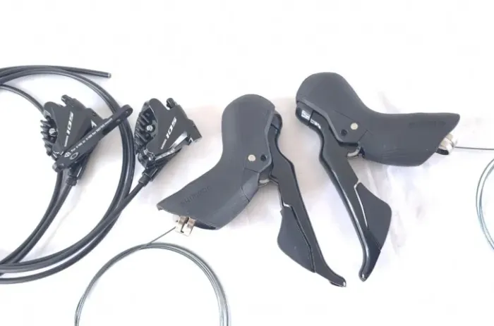Alavancas Shimano 105 St-r7020 Pinças Br-r7070 Hidráulicas