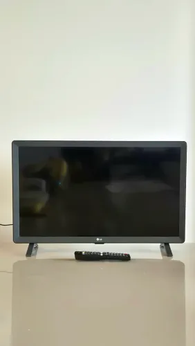 Smart TV monitor LG 24 LED FHD
