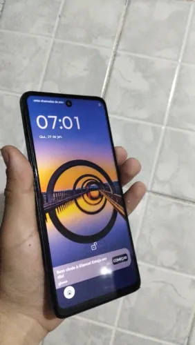 Moto g04 