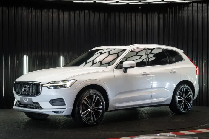 Volvo XC-60 XC 60 T-5 Dynamic 2.0 FWD Turbo Gasolina 4P AUT 2020