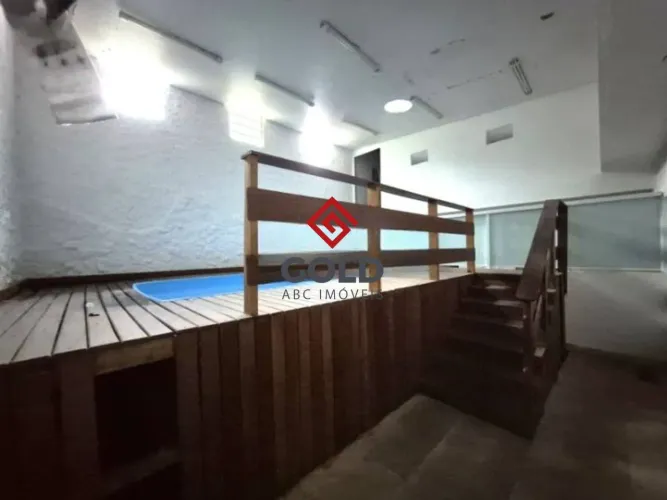 Sobrado com 1 dormitório para alugar, 400 m² por R$ 19.280/mês - Jardim - Santo André/SP