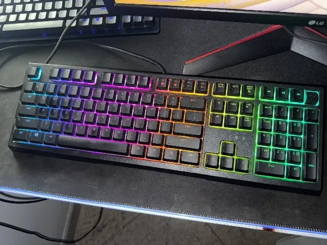 teclado razer Ornata V2