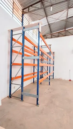 Porta paletes estrutura metálica