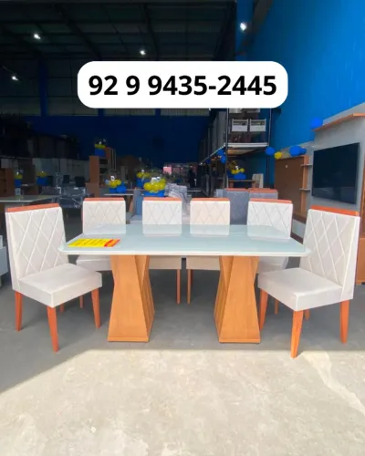 Mesa de Jantar 6 Lugares com 6 Cadeiras - R$ 2.500