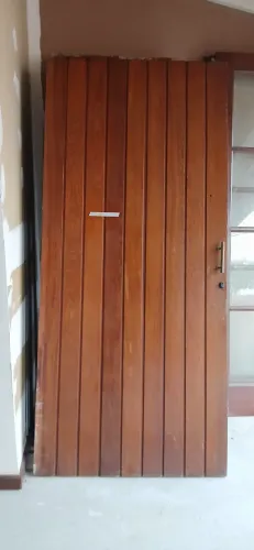 Portas em angelim pedra