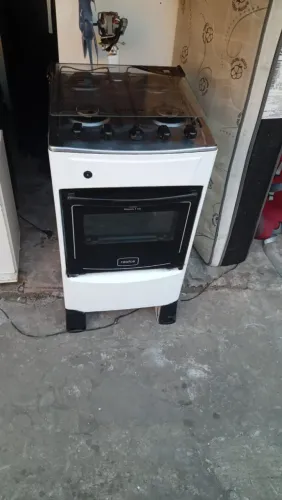 Vende-se esse fogão