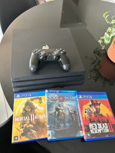 PS4 Pro 1Tb + 3 jogos + 1 Controle