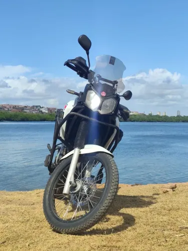 Yamaha Tènèrè 250, ano 2013