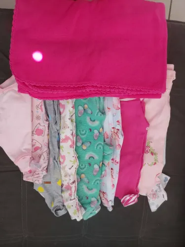 Lote de bebê menina